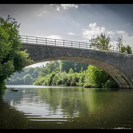 Au Petit Pont De Champagne Gæstehus 3*