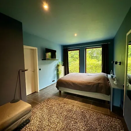 Au Petit Pont De Champagne