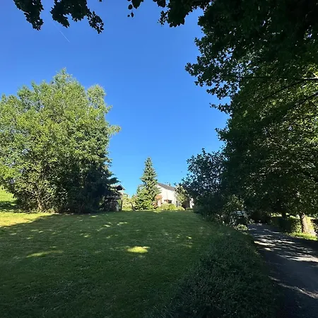 Au Petit Pont De Champagne